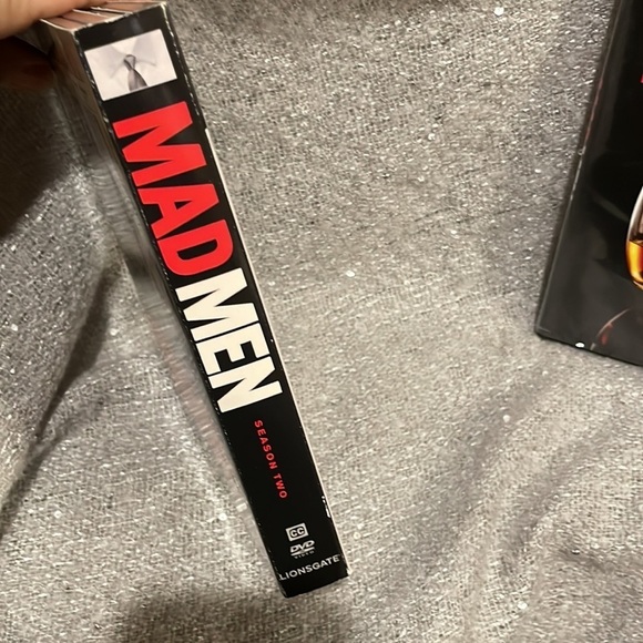 Mad Men seasons 1-3 dvds, Excellent Condition! - Picture 4 of 5